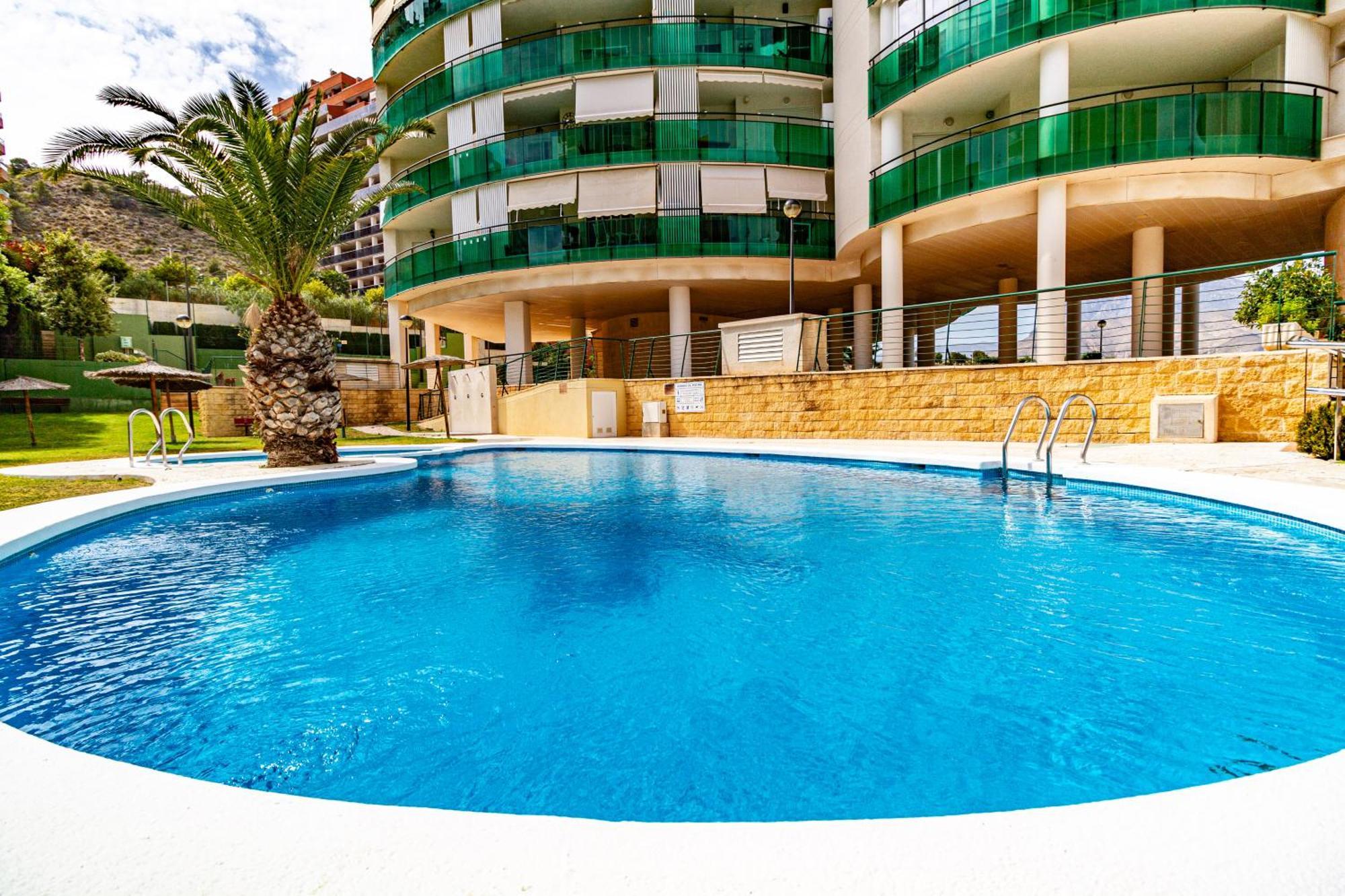 Apartment Vilapark With Pool, Free Parking, Terrace, Beach Benidorm Zewnętrze zdjęcie